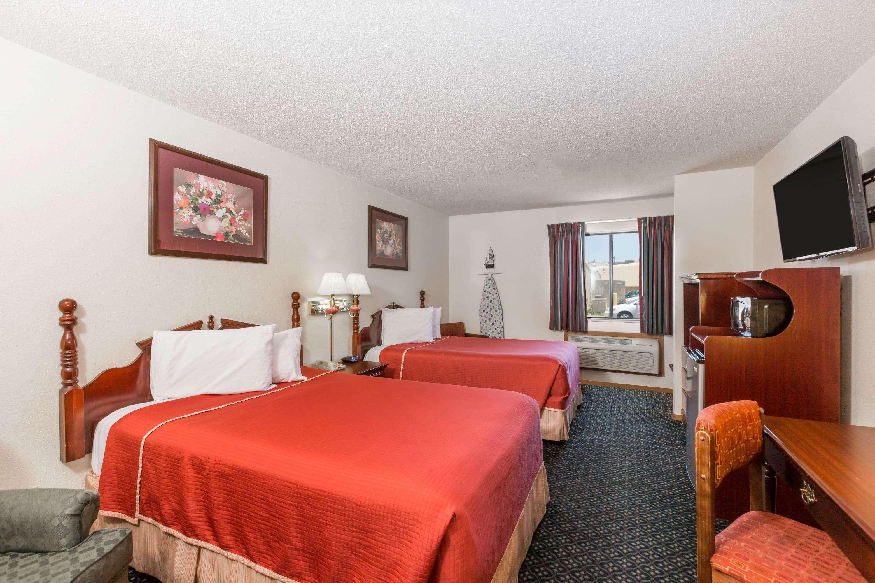 ฮาวเวิร์ด จอห์นสัน บาย วินด์แฮม วิชิตา แอร์พอร์ต Hotel วิชิต้า ภายนอก รูปภาพ