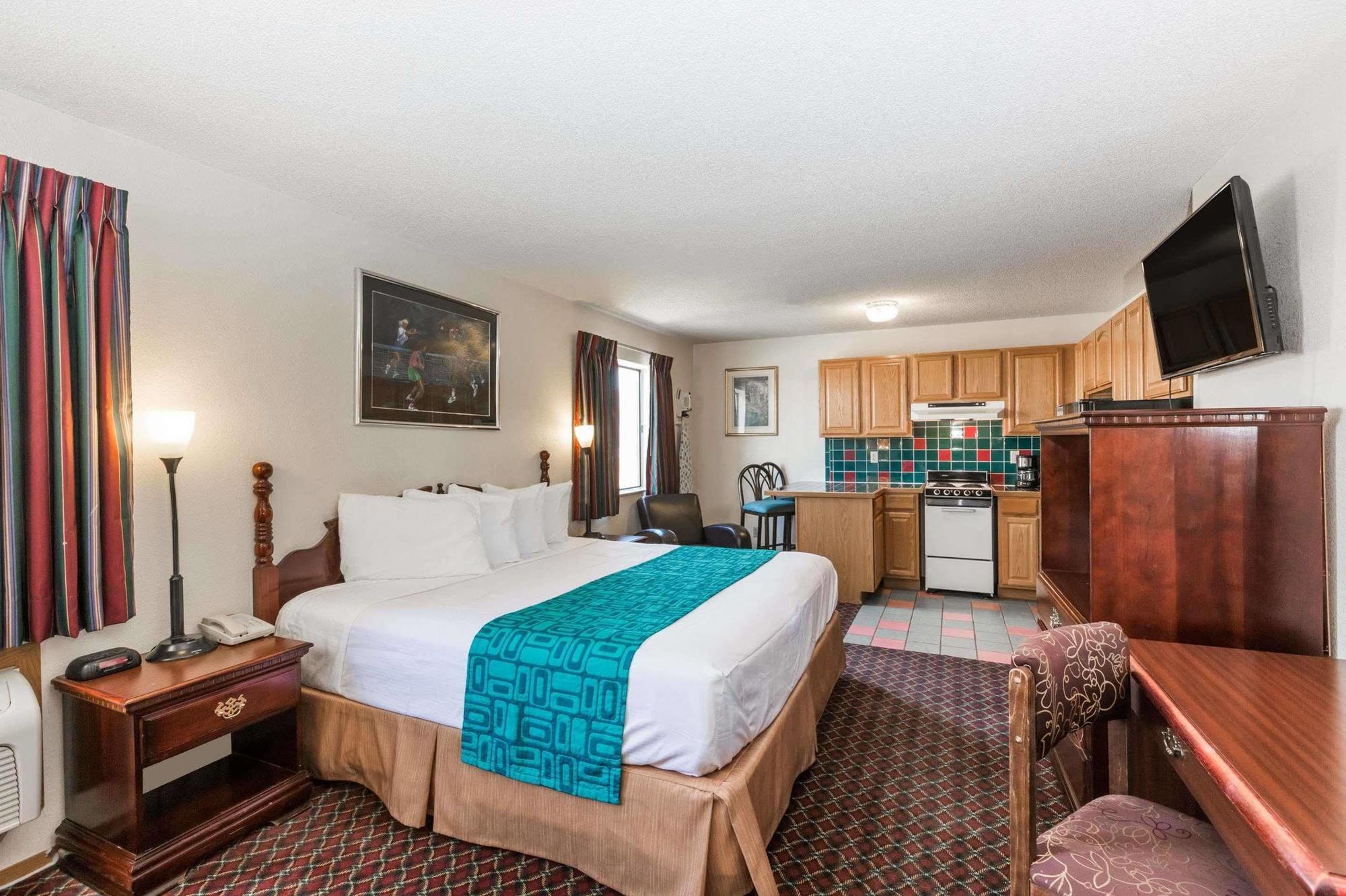 ฮาวเวิร์ด จอห์นสัน บาย วินด์แฮม วิชิตา แอร์พอร์ต Hotel วิชิต้า ภายนอก รูปภาพ