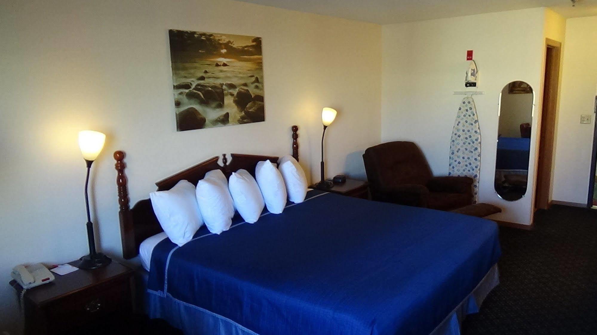 ฮาวเวิร์ด จอห์นสัน บาย วินด์แฮม วิชิตา แอร์พอร์ต Hotel วิชิต้า ภายนอก รูปภาพ